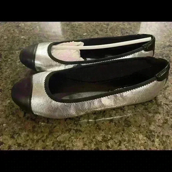 Nine West Flats, New Without Tag, Women’s 6 - Picture 3 of 6